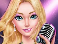 Pop Star Style Dress Up Game
